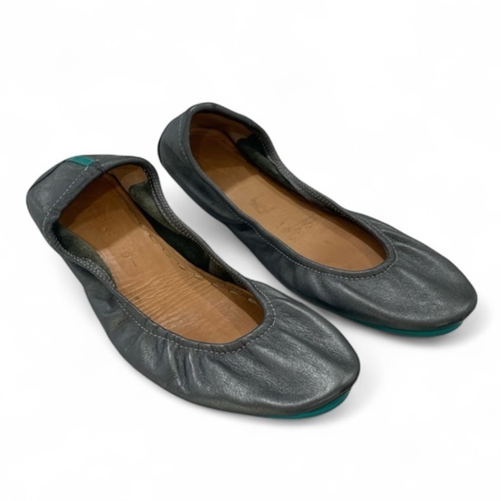 Tieks flats